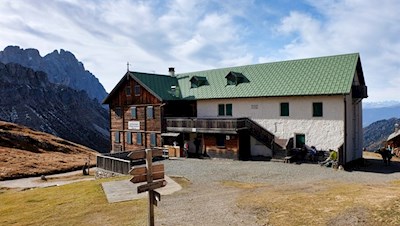 Um 1900 zählte die Schlüterhütte zu den modernsten Berghütten der Dolomiten