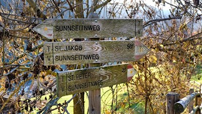 Der Sunnseitnweg ist gut ausgeschildert