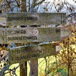 Il sentiero Sunnseitnweg è ben segnalato