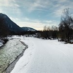 Teile des Weges folgen dem leise plätschernden Vigilbach