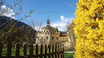 Die Engelsburg des Augustiner Chorherrenstifts Neustift