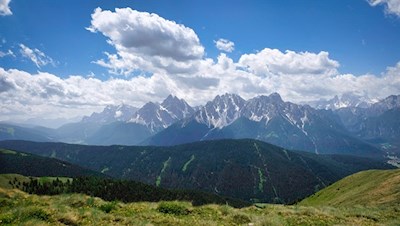 Unser Blick fällt auf die Sextner Dolomiten