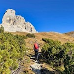 The-last-climb-to-the-foot-of-the-Tre-Cime-di-Lavaredo