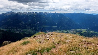Blick auf Cavalese im Fleimstal