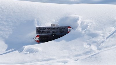 Durch die tiefverschneite Winterlandschaft zur Stolla Alm
