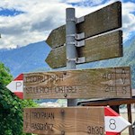 Der Weg zum Pedrutscherhof ist mit 40 Minuten ausgeschildert