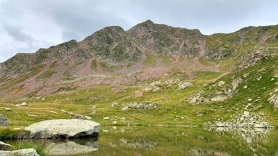 Laugensee am Fuße der Laugenspitze