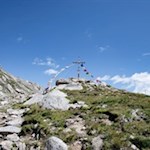 La croce del "Piccolo Pilastro" vicino al rifugio Gran Pilastro