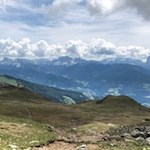 Auf der Lücklscharte eröffnen sich verträumte Ausblicke auf die Dolomiten