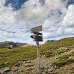 An der Grenze zwischen dem Eisacktal und dem Sarntal schlagen wir den Weg Nr. 1 ein