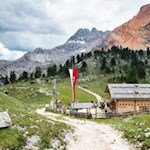 Rossalm-mit-der-Kleinen-Gaisl-im-Hintergrund