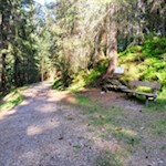 Unterwegs laden einige Bänke zur Zwischenrast