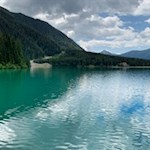 Am schimmernden Antholzer See