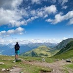 Auf dem Missensteiner Joch öffnet sich ein weiter Panoramablick