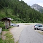Die Wanderung zur Tschiffernaun Alm beginnt am Parkplatz neben der Fane Alm
