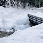 Teile des Weges führen den Sankt-Zenon-Bach entlang