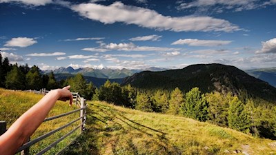 Blick auf die Pfunderer Bergwelt mit der markanten Eidechsspitze in der Mitte