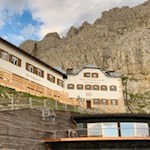 Kölner-Hütte-und-Laurins-Lounge-am-Rande-des-Rosengarten