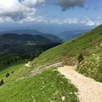 Auf dem landschaftlich reizvollen Weg Nr. 1 zur Kölner Hütte 