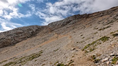 Auf einsamen Pfaden auf den Muntejela de Senes