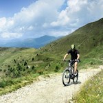 Mit dem Mountainbike auf dem Karnischen Höhenweg