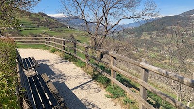 Aussichtsbank auf dem Keschtnweg