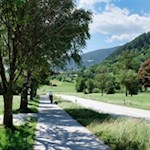 Den Rückweg kann man auch auf dem asphaltierten Rad- und Spazierweg antreten