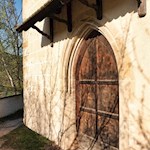 Das Portal der St.-Konstantin-Kirche