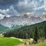 Mit Blick auf den Sellastock zurück nach Plan de Gralba