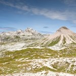 Inmitten der Gardenacia Hochfläche erhebt sich der sandige Col dala Soné