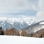 Blick von der Weizgruberalm auf die umliegende Bergwelt