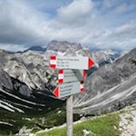 Auf der Forcella Rinbianco folgen wir dem Weg Nr. 117