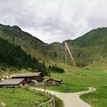 Eingebettet in eine malerische Landschaft, die Wieserhütte