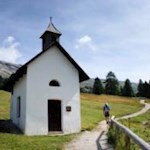 Hinter dem Berggasthaus "Plätzwiese" zweigt der Weg Nr. 40 ab