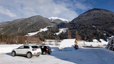 Die Wanderung zur Hofstatt Alm beginnt auf dem Parkplatz bei Antholz Niedertal