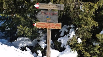 Die Wanderung zur Rossalm ist mit 1h20' ausgeschildert