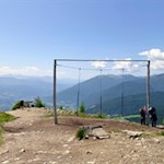 Schaukeln mit Ausblick im Sonnenpark Gitschberg