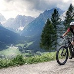 Mit-dem-Mountainbike-erkunden-wir-die-Sextner-Berge