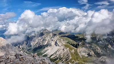 Der Muntejela de Senes wartet mit berückenden Ausblicken auf