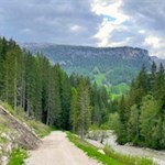 Auf dem Rückweg öffnen sich schöne Ausblicke auf die Gardenaccia