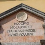 "...und mitten im Gebäude die göttliche Macht des Wassers"