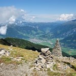 Blick auf den Rosskopf, das Fuggerstädtchen Sterzing, die Weißspitze und die Grenzberge am Brenner
