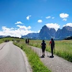 Auf anfangs nahezu ebenen Wegen zur Contrin Schwaige