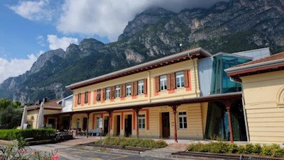 Das einstige Bahnhofsgebäude in Riva