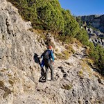 Attraverso un passaggio accidentato fino al rifugio Auronzo