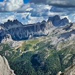 Die Wanderung auf den Lagazuoi öffnet malerische Ausblicke