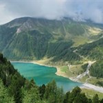 Blick auf den nunmehr tiefer liegenden Neves-Stausee