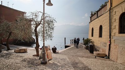 Vista sul lago di Garda dal Porto Vecchio a Malcesine