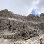 Über viel Gehgelände auf die Sextner Rotwand