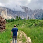 Vom Karerpass folgt die Wanderung dem Weg Nr. 517B